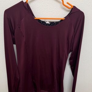 Kenneth Cole Reaction Women's Burgundy Sweatshirt